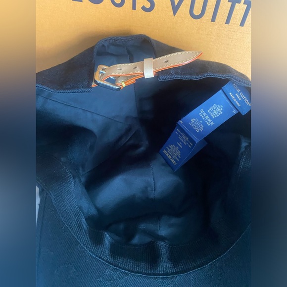 NEW AUTHENTIC Louis Vuitton Hat - Picture 2 of 2